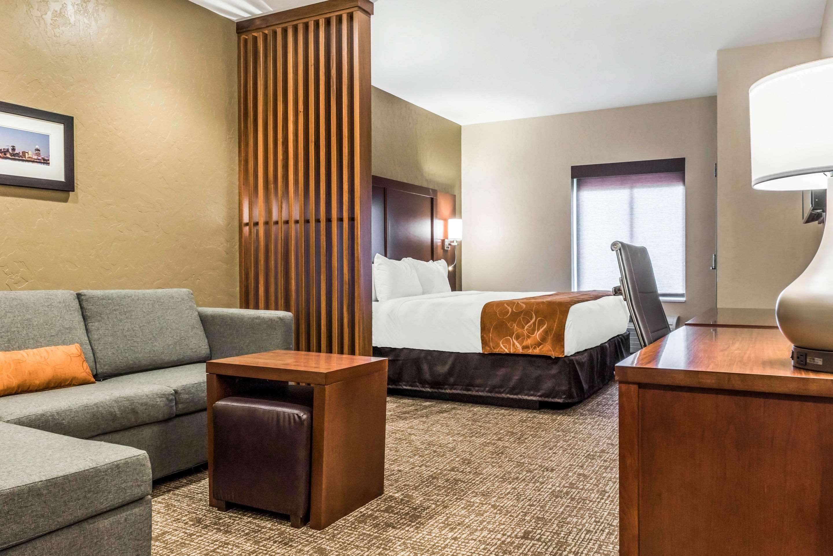 Comfort Suites Florence - Cincinnati South Buitenkant foto